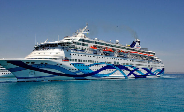 Cruise ship brings 1,000 passengers to Larnaca after two-year hiatus