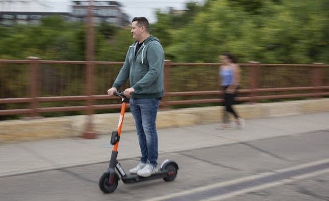 E-Scooters penalised for lack of road infrastructure