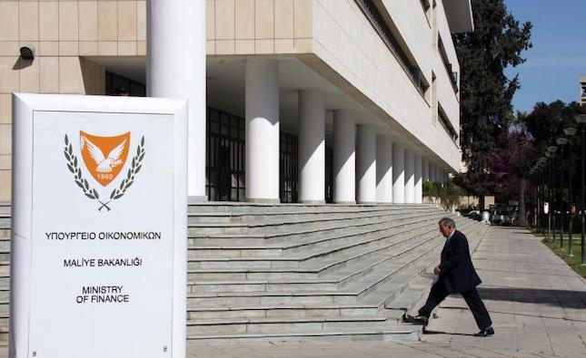 Government spent €2 billion due to COVID, Ukraine