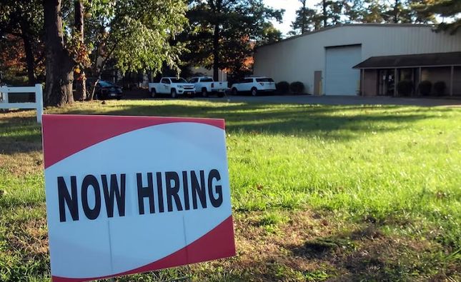 July unemployment down 25% compared to same period in 2021