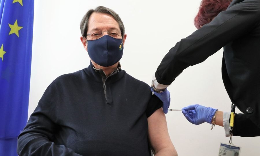 Cypriot president gets vaccine