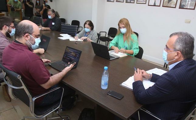 Cypriot experts on board with third dose