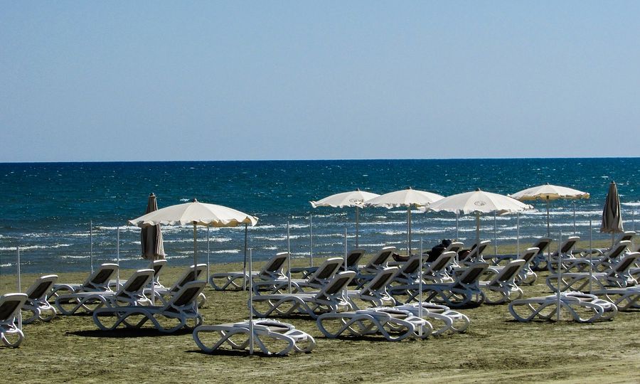 Pandemic's impact on tourism poses significant risks to Cyprus economy