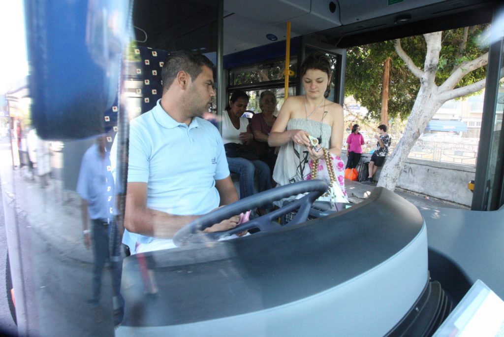 Eight companies bid for new public transport system