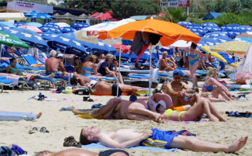 Cyprus' tourist revenue up 9.4% in August 2016
