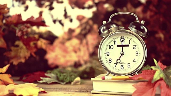 Summer time officially ends on October 25